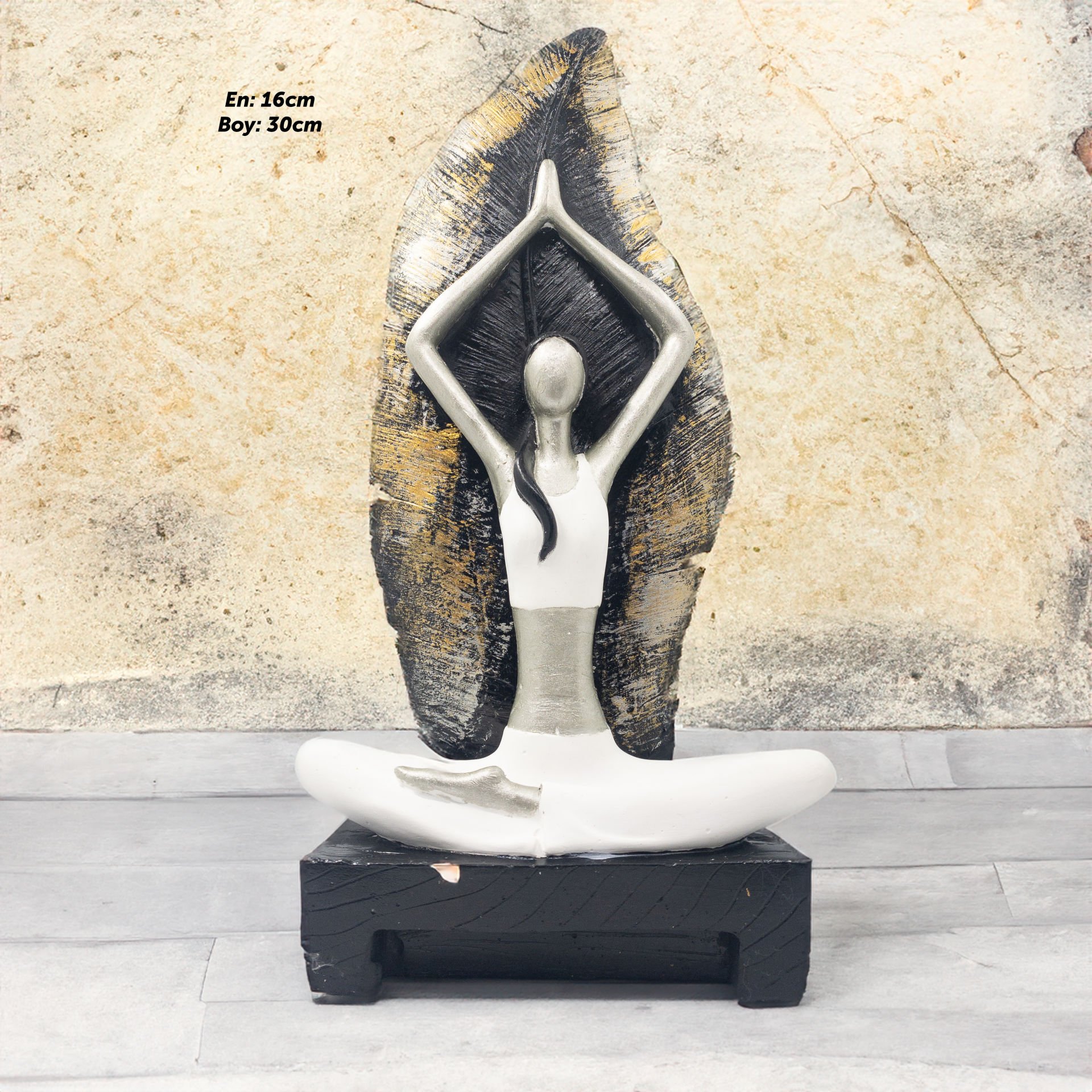 Yoga Yapan Dekoratif Kız Figürü
