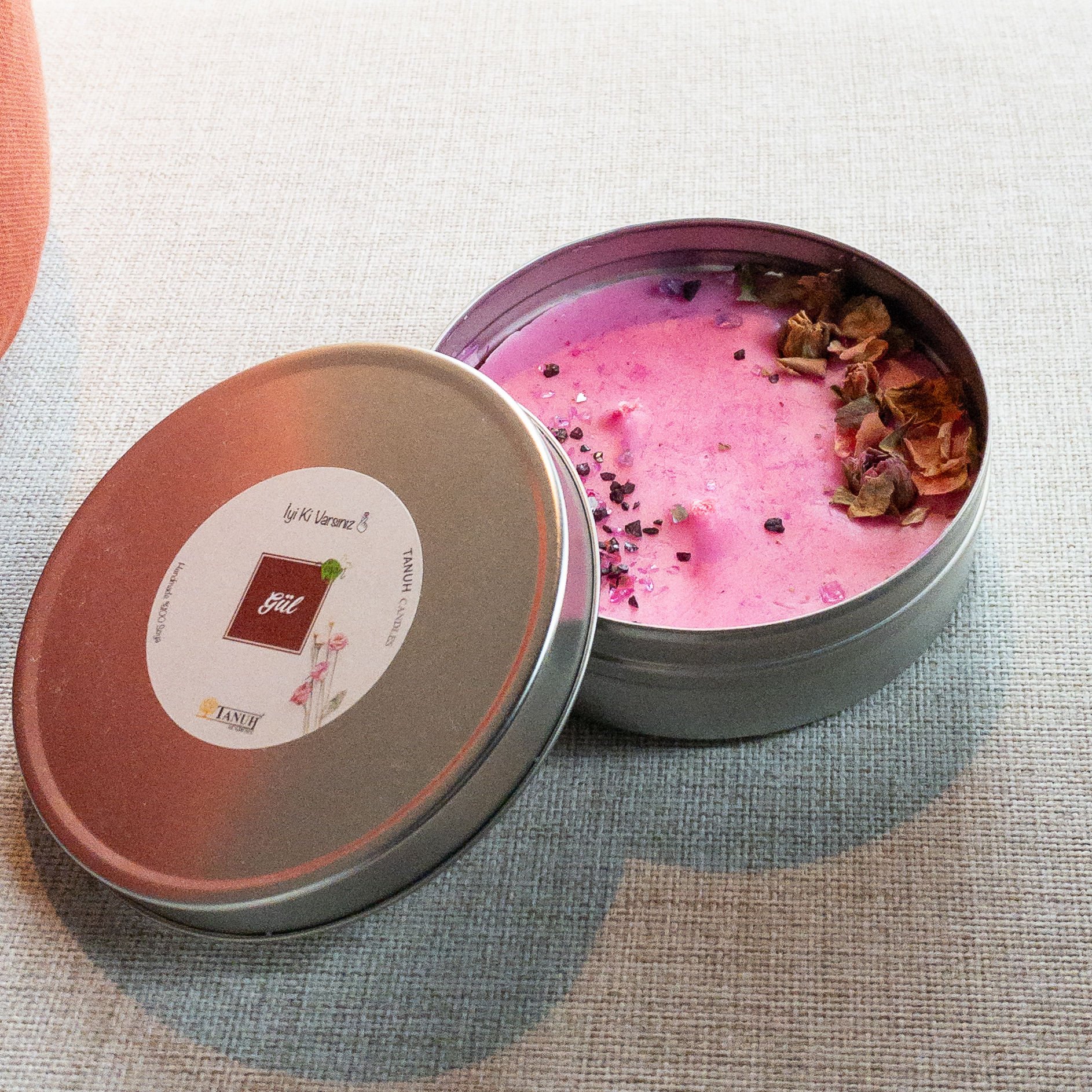 Gül Kokulu El Yapımı Özel Mum Büyük Boy