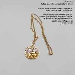 Sri Yantra Desenli Çelik Kolye (Gümüş & Altın Renk Seçenekleri)