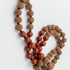 Yıldız Taşlı 108li Rudraksha Kolye (Farklı Boyutlar)