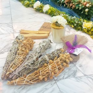 Bereket ve Arınma Seti 5 (2 Palo Santo, 2 Adaçayı, 2 Üzerlik, 1 Lavanta, 1 Mum)