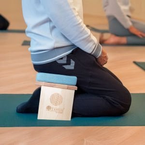 Katlanabilir Meditasyon Taburesi / Tanuh Academy ÖZEL
